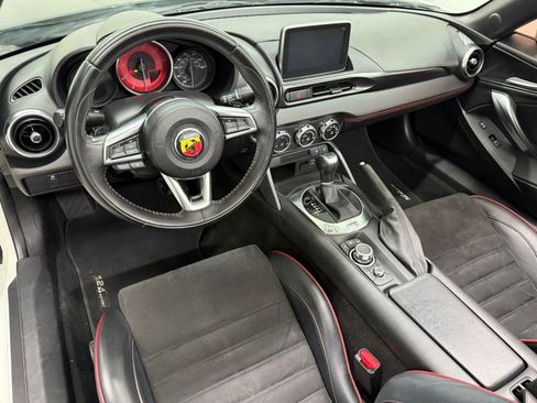 Used 2017 FIAT 124 Spider Abarth image 2