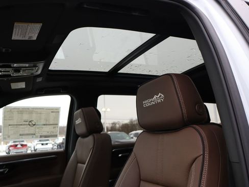 New 2026 Chevrolet Tahoe High Country image 30