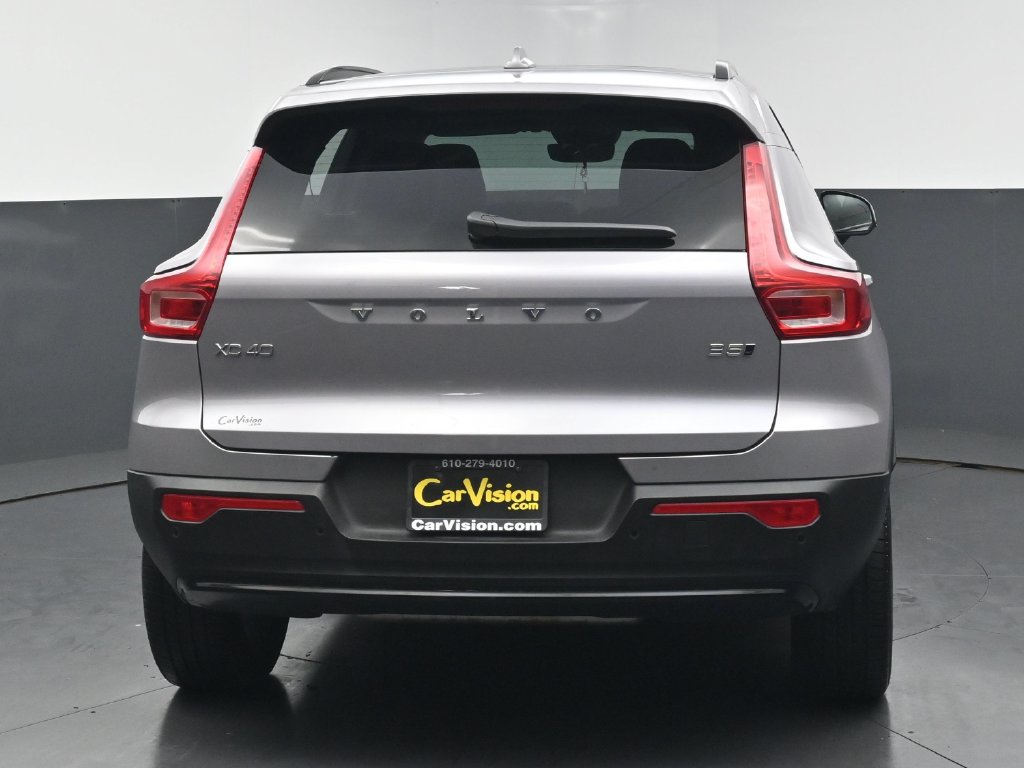 Used 2026 Volvo XC40 B5 Plus AWD/4WD image 4