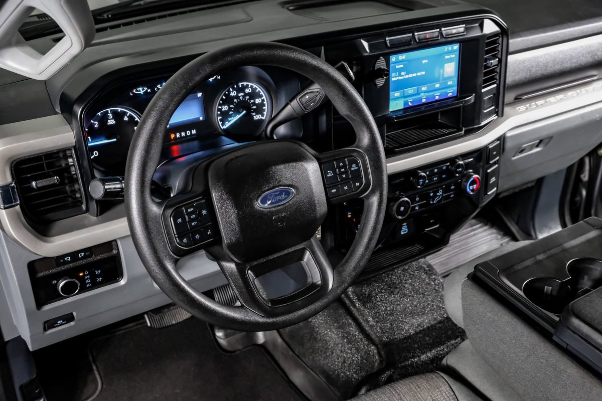 Used 2024 Ford F350 XLT AWD/4WD image 15