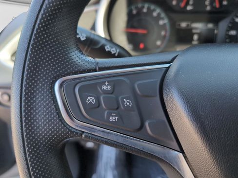 Used 2021 Chevrolet Malibu LS FWD image 19