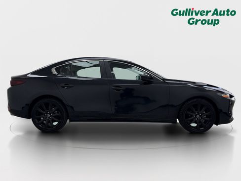 Used 2024 MAZDA MAZDA3 s FWD image 10
