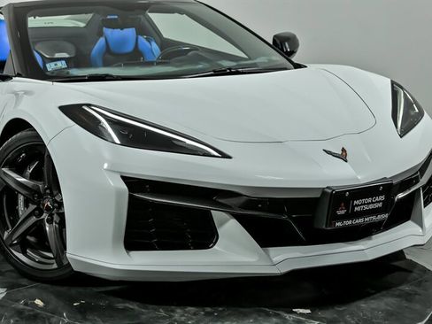 Used 2023 Chevrolet Corvette Z06 w/ Stealth Interior Trim Package image 2