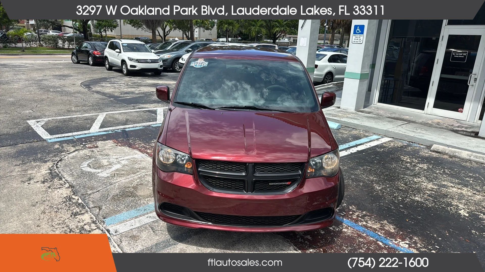 Used 2017 Dodge Grand Caravan SE FWD image 3