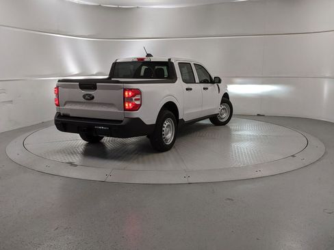 New 2025 Ford Maverick XL image 3