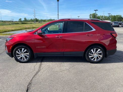 Used 2023 Chevrolet Equinox Premier AWD/4WD image 4