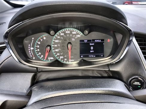 Used 2019 Chevrolet Trax LT w/ LT Convenience Package image 14