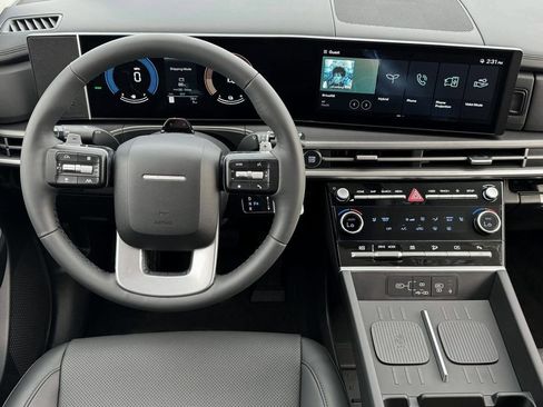 New 2025 Hyundai Santa Fe SEL image 17