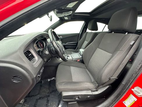 Used 2023 Dodge Charger SXT image 9