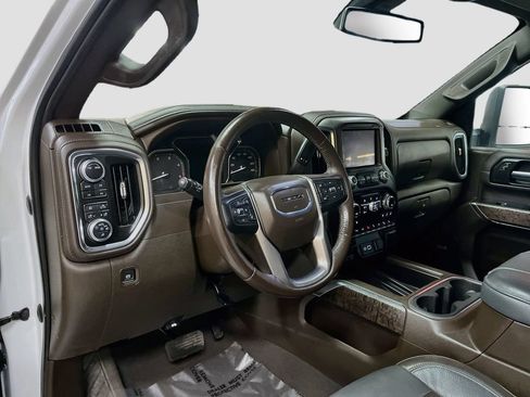 Used 2023 GMC Sierra 2500 Denali AWD/4WD image 9