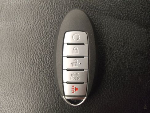 Used 2019 Nissan Pathfinder S FWD image 32