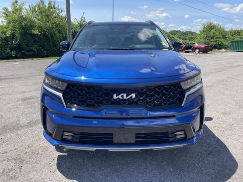 Used 2023 Kia Sorento EX w/ Panoramic Sunroof Package FWD image 8