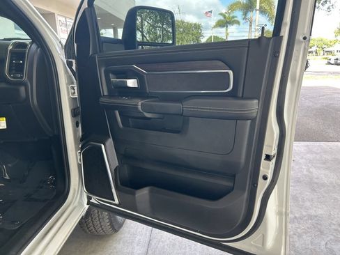 Used 2026 RAM 2500 Laramie AWD/4WD image 25