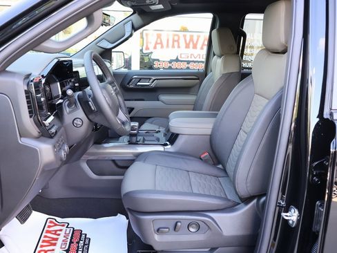 New 2026 Chevrolet Silverado 1500 ZR2 image 12