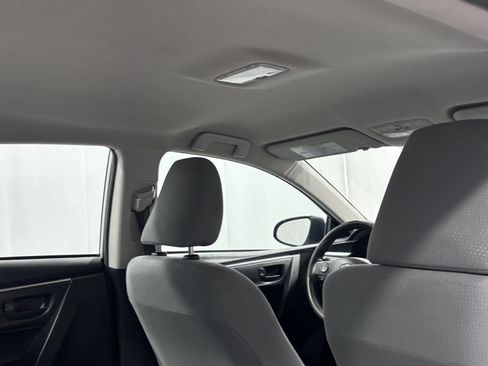 Used 2015 Toyota Corolla L FWD image 25