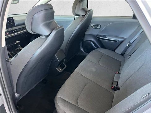 Used 2025 Kia K4 FWD image 10
