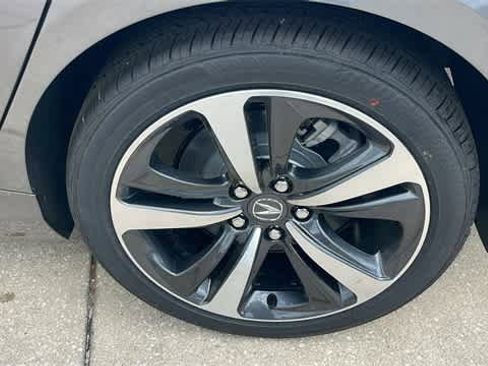 Used 2025 Acura TLX w/ Technology Package image 9