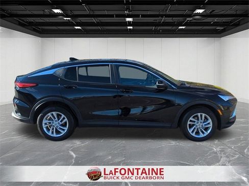 Certified 2024 Buick Envista Preferred w/ Convenience I Package image 9