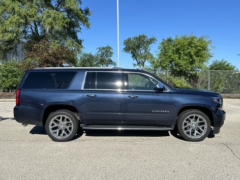 Used 2019 Chevrolet Suburban Premier w/ Max Trailering Package AWD/4WD image 4
