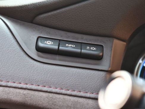 Used 2016 Cadillac Escalade Premium image 36