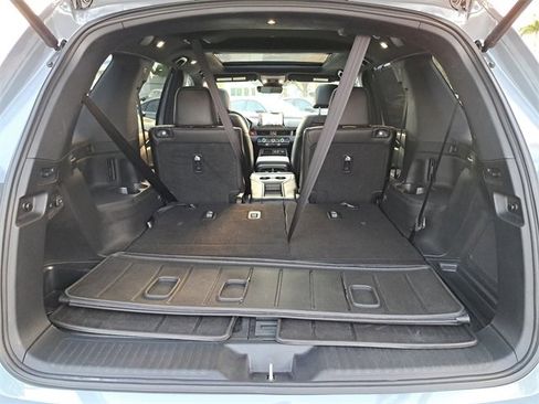 Certified 2025 Honda Pilot Black Edition image 9