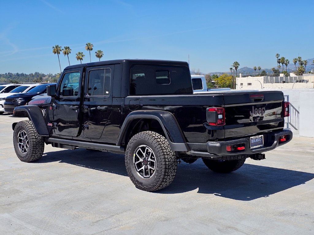 New 2026 Jeep Gladiator Rubicon w/ Steel Power Dome Hood Package AWD/4WD image 5