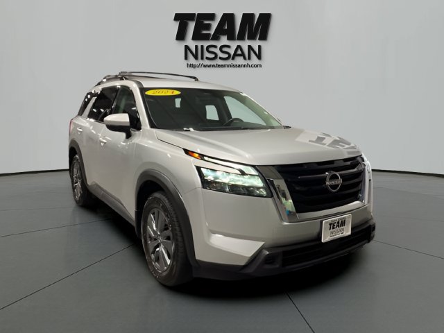 Used 2024 Nissan Pathfinder SV w/ Cargo Package AWD/4WD image 1