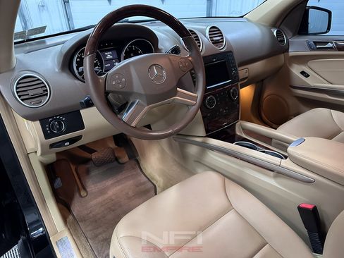 Used 2011 Mercedes-Benz ML 350 4MATIC image 23
