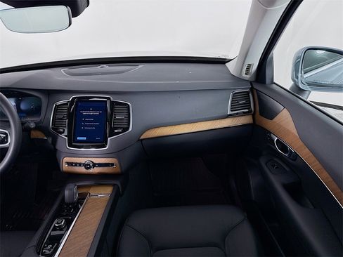 Used 2023 Volvo XC90 T8 Plus w/ Protection Package Premier image 20