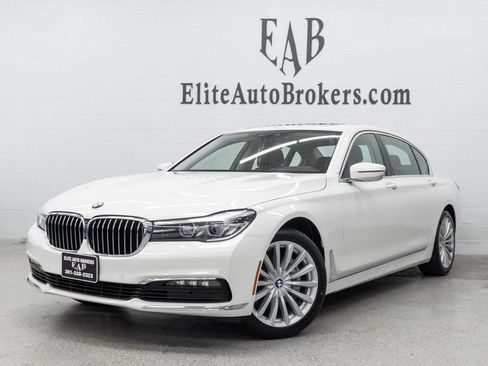 Used 2018 BMW 740i xDrive AWD/4WD image 1