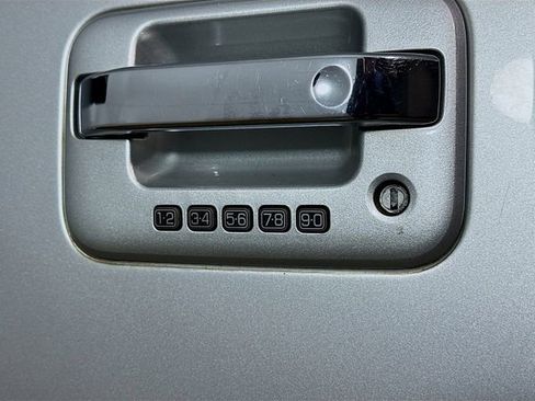 Used 2013 Ford F150 Platinum image 17