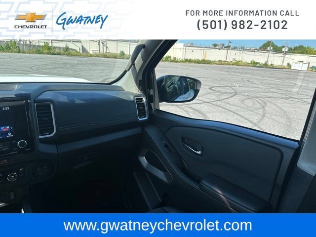 Used 2024 Nissan Frontier SV w/ SV Convenience Package AWD/4WD image 25