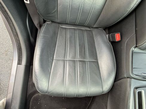 Used 2016 Chrysler 300 S RWD image 11