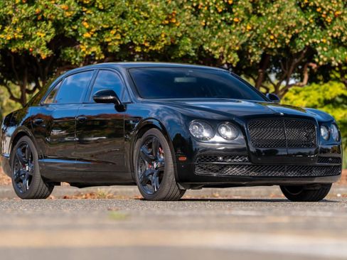 Used 2015 Bentley Flying Spur V8 image 15