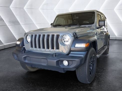 Used 2022 Jeep Wrangler Unlimited Sport AWD/4WD image 3