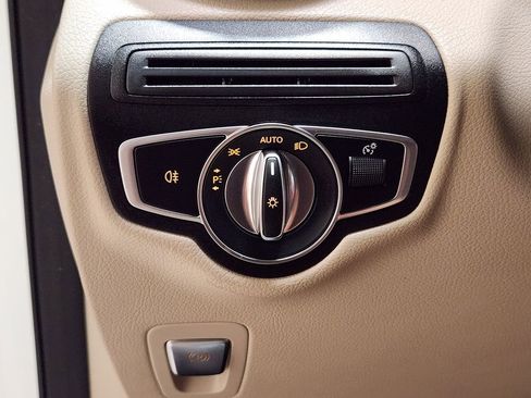 Used 2023 Mercedes-Benz GLC 300 4MATIC Coupe image 42