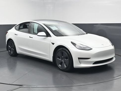 Used 2021 Tesla Model 3 Long Range AWD/4WD image 2