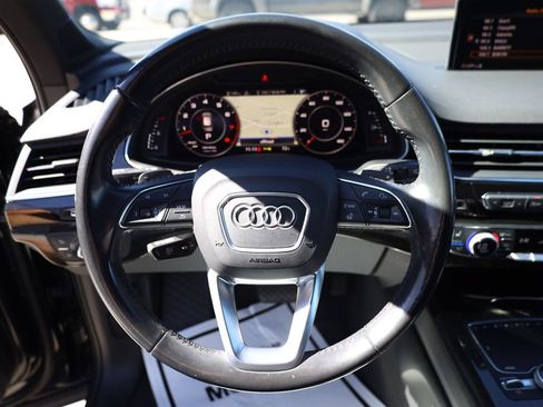 Used 2018 Audi Q7 3.0T Premium Plus w/ Premium Plus Package AWD/4WD image 13