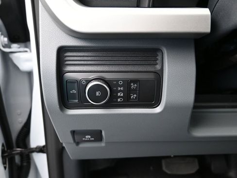 New 2026 Ford F250 XL w/ F-250 >10K GVWR Package image 14