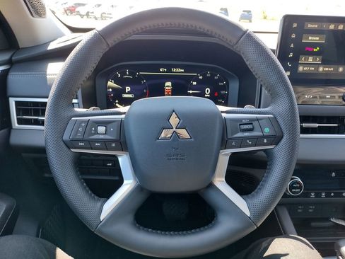 New 2026 Mitsubishi Outlander SE AWD/4WD image 7