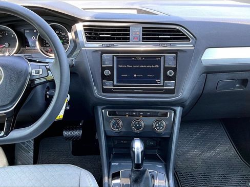 Used 2020 Volkswagen Tiguan S FWD image 12