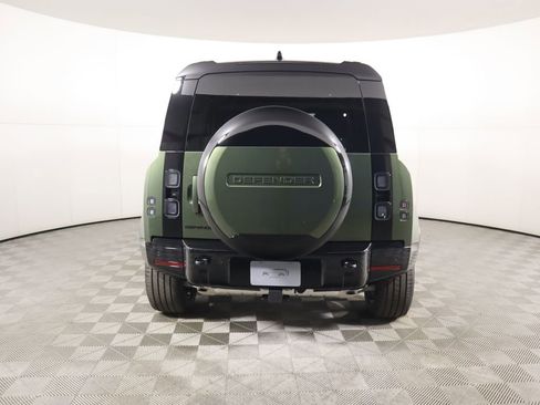 New 2026 Land Rover Defender 110 X-Dynamic SE image 6