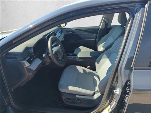 Used 2025 Toyota Camry LE w/ Convenience Package image 14