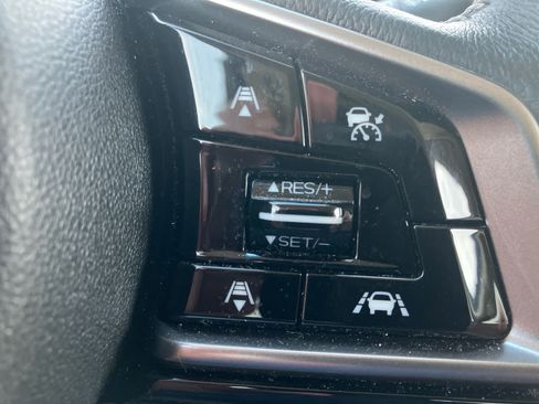 Used 2019 Subaru Outback 2.5i Touring w/ Popular Package #3A AWD/4WD image 22