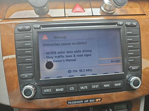 Used 2007 Volkswagen Passat 3.6 image 19