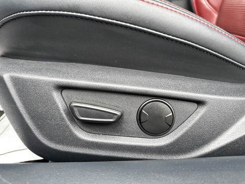 Used 2024 Ford Mustang GT Premium image 31