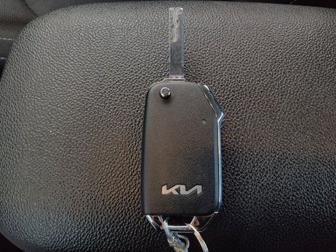 Used 2023 Kia Forte LXS FWD image 32