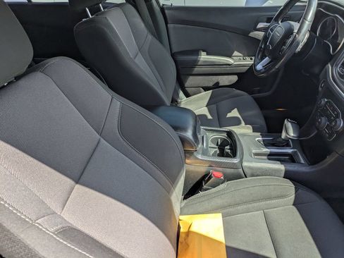 Used 2018 Dodge Charger R/T RWD image 13