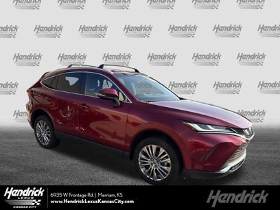 Used 2023 Toyota Venza XLE