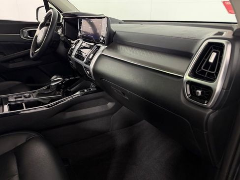 Used 2023 Kia Sorento SX FWD image 33